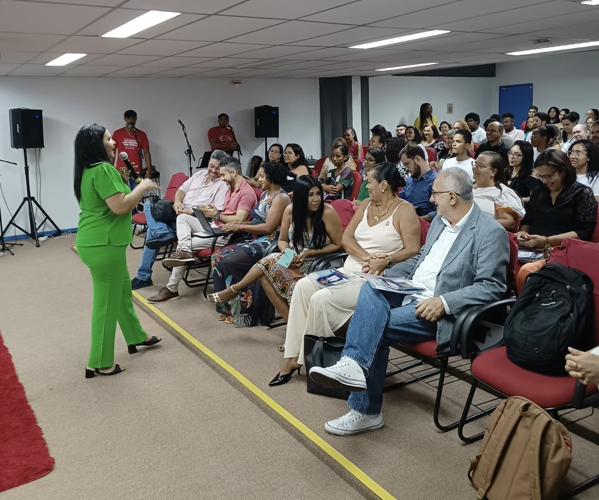 Colégio Estadual Professor Carlos Valadares – Educação, Inovação